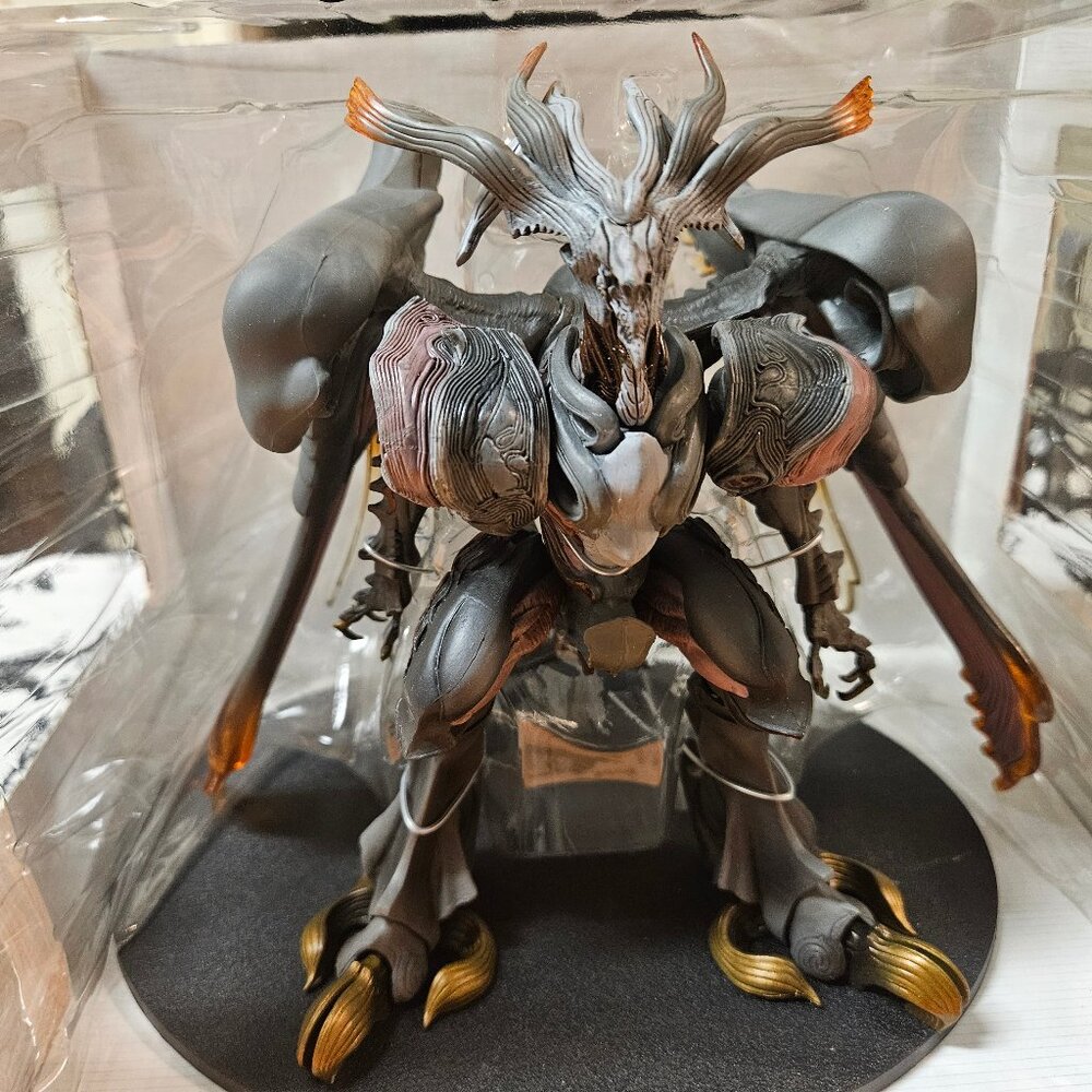 Final Fantasy VII 7 Advent Children ArtFX Bahamut Sin Movie Figure with Base